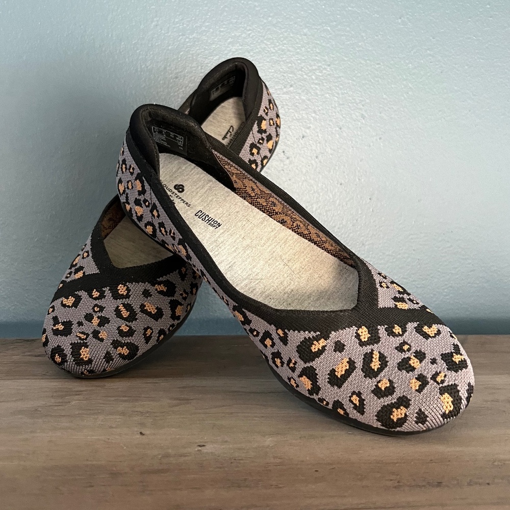 EUC - Cloudsteppers by Clarks Washable Knit Slip-Ons - Carly Wish